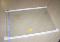 PÓŁKA SZKLANA W RAMCE