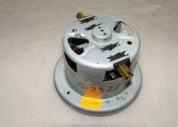 SILNIK 1800W 125X138X38 WYPUST