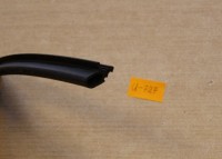 USZCZELKA DRZWI DOLNA