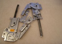 ZAWIASY DRZWI ZMYWARKI KPL.